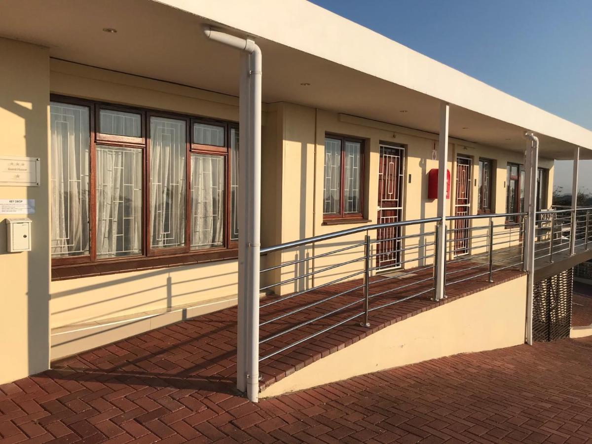 The Meritus Guest House Westville Bagian luar foto