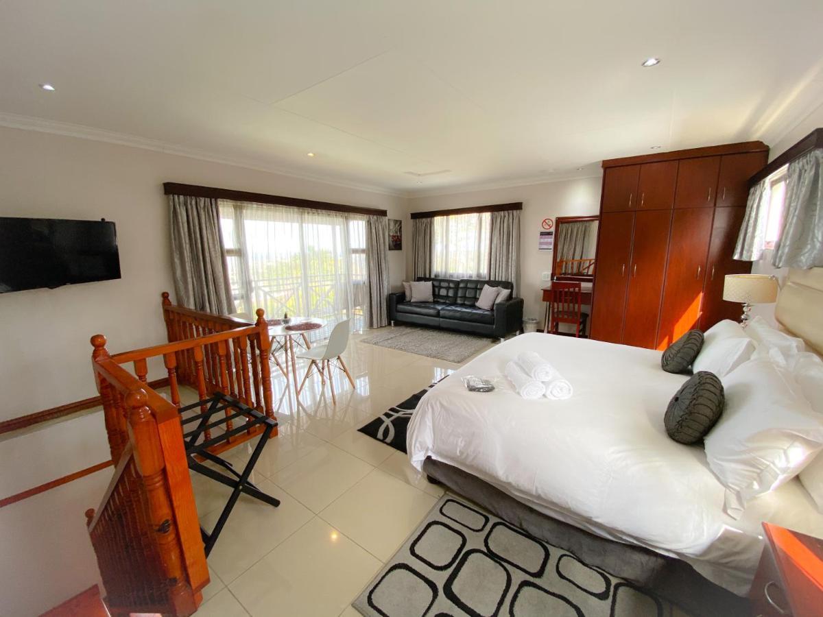 The Meritus Guest House Westville Bagian luar foto