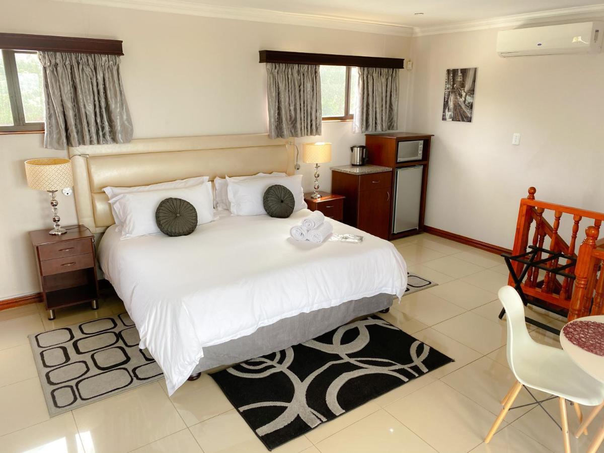 The Meritus Guest House Westville Bagian luar foto