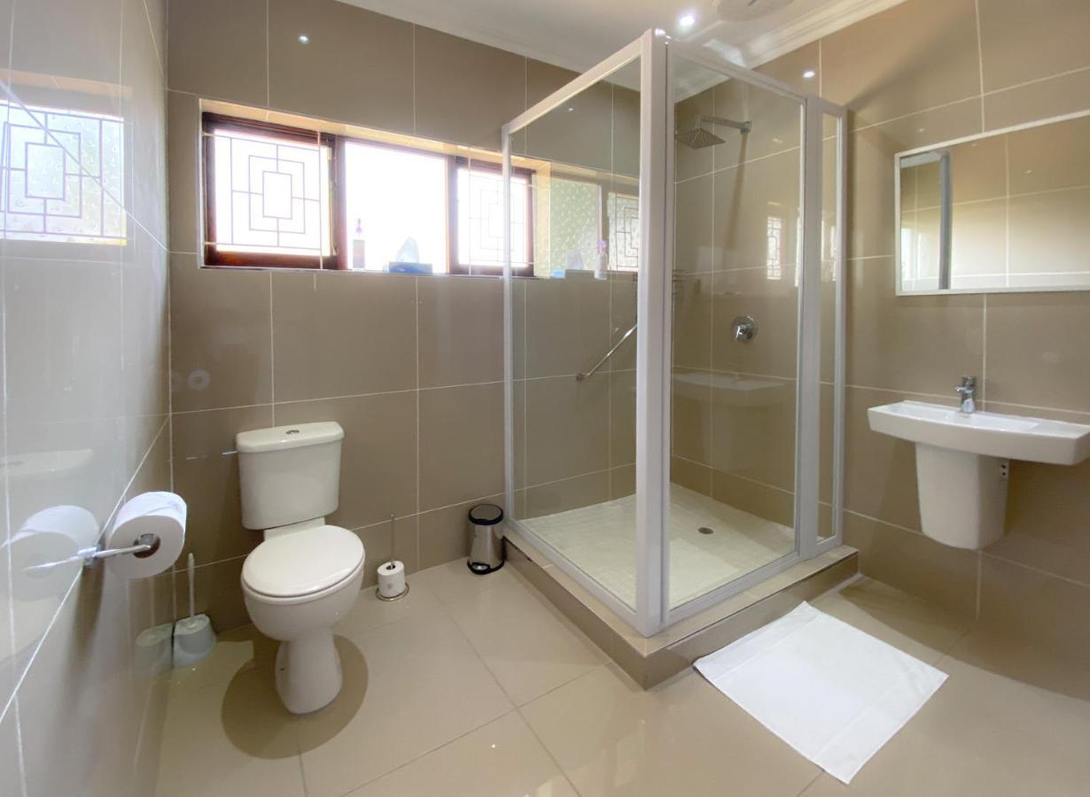 The Meritus Guest House Westville Bagian luar foto